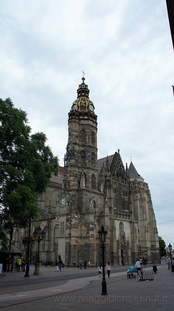 DSC04405 (2).JPG - Kosice, centro storico. Cattedrale di Santa Elisabetta.